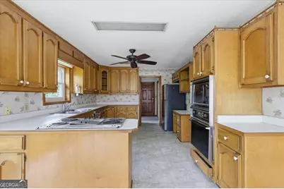 3197 Spring Lake Drive NE, Conyers, GA 30013 - Photo 15