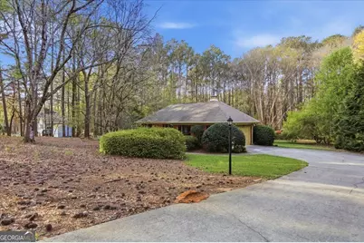 3197 Spring Lake Drive NE, Conyers, GA 30013 - Photo 3