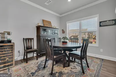 7129 Birch View Court, Flowery Branch, GA 30542 - Photo 9