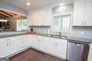 209 Waterwood Bend, Peachtree City, GA 30269 - Photo 11