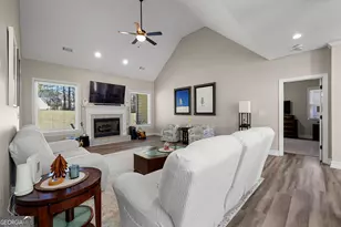 299 Woodlake Dr, Newnan, GA 30265 - Photo 11