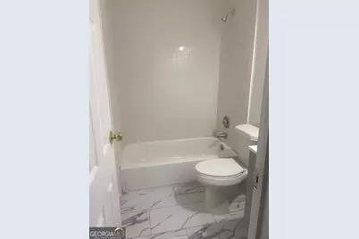 2830 Village Green Drive, Macon, GA 31206 - Photo 11