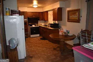 3197 Pennington Cir SW, Atlanta, GA 30354 - Photo 15