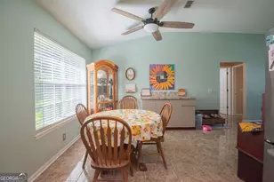 208 McQueen Cir, Saint Marys, GA 31558 - Photo 15