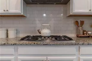 301 Cochin Dr, Woodstock, GA 30188 - Photo 13