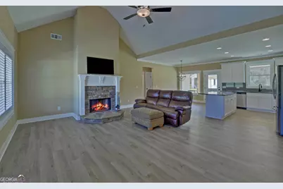 111 Topher Street, Hartwell, GA 30643 - Photo 5