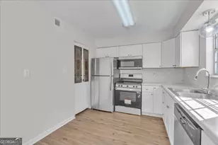 2613 Stratford Ln, Morrow, GA 30260 - Photo 13