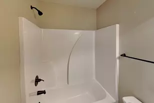 573 Cherry Creek Dr, Loganville, GA 30052 - Photo 15