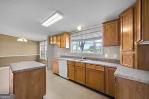 11096 Nowhere Rd, Hull, GA 30646 - Photo 7