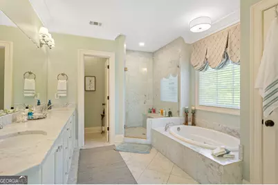 611 Timm Valley Road NE # 2, Atlanta, GA 30305 - Photo 17