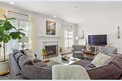 611 Timm Valley Road NE # 2, Atlanta, GA 30305 - Photo 11