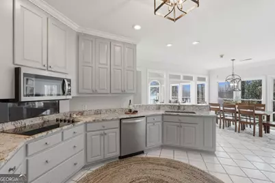 9155 Bay Pointe Drive, Gainesville, GA 30506 - Photo 13
