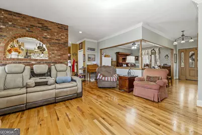 401 Herrin Road, Cornelia, GA 30531 - Photo 9