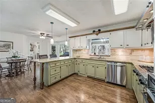 9635 Red Bird Ln, Johns Creek, GA 30022 - Photo 7