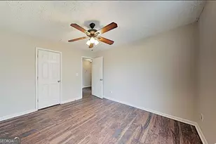 85 E Lawn Way, Covington, GA 30016 - Photo 9
