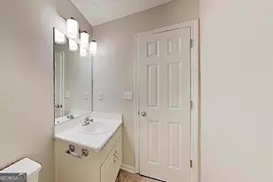 85 E Lawn Way, Covington, GA 30016 - Photo 11