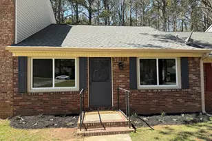 7167 Williamsburg Dr, Riverdale, GA 30274 - Photo 1