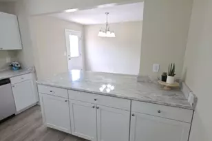138 Charlotte Cir, Statham, GA 30666 - Photo 7