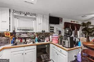 155 River Forest Dr NE, Milledgeville, GA 31061 - Photo 13