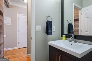 1045 Tullmore Dr, Roswell, GA 30075 - Photo 9