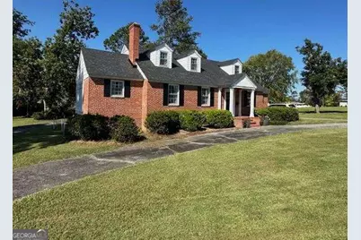 907 Center Drive, Vidalia, GA 30474 - Photo 1