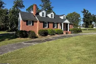 907 Center Dr, Vidalia, GA 30474 - Photo 1