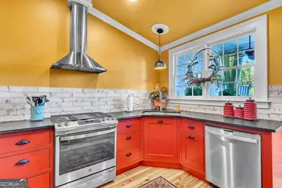 528 E Jones Street, Savannah, GA 31401 - Photo 13