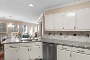 521 Horseshoe Cir, Stockbridge, GA 30281 - Photo 17