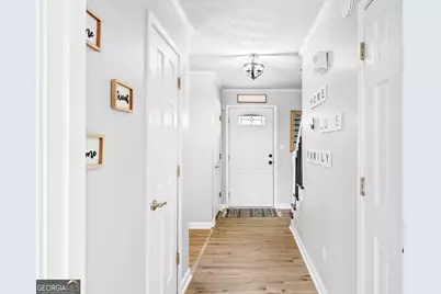 1463 Janice Court SW, Lilburn, GA 30047 - Photo 3