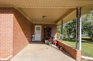 222 Red Bud Dr, Barnesville, GA 30204 - Photo 47