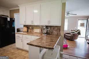 222 Red Bud Dr, Barnesville, GA 30204 - Photo 19