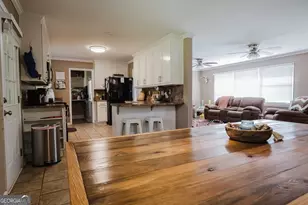 222 Red Bud Dr, Barnesville, GA 30204 - Photo 15