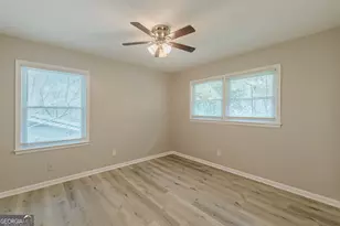 2287 Mulberry St, East Point, GA 30344 - Photo 15