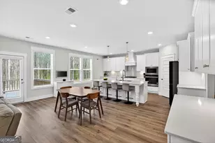 299 Saddleridge Trl, Senoia, GA 30276 - Photo 11