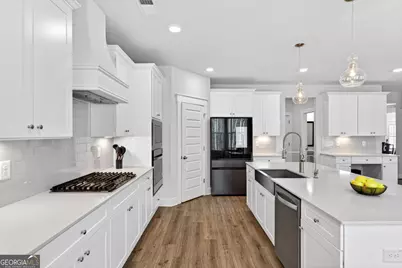 299 Saddleridge Trail, Senoia, GA 30276 - Photo 13