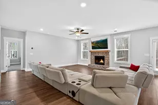 299 Saddleridge Trl, Senoia, GA 30276 - Photo 7