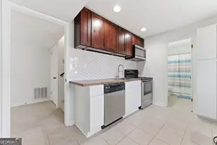 2704 Long Lake Dr NE, Roswell, GA 30075 - Photo 39