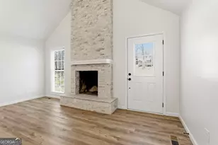 218 Hyde Cir, Newnan, GA 30263 - Photo 9