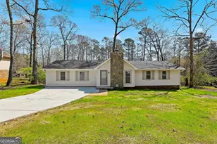 218 Hyde Cir, Newnan, GA 30263 - Photo 3