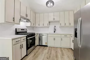 218 Hyde Cir, Newnan, GA 30263 - Photo 17