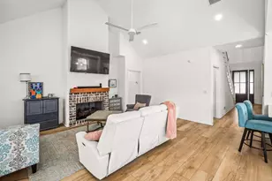 1038 Captains Cv Wy, Saint Simons, GA 31522 - Photo 9