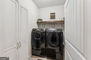 116 Thomaston St, Newnan, GA 30263 - Photo 33