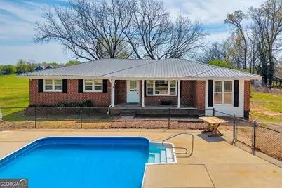 821 Highway 323, Gillsville, GA 30543 - Photo 1