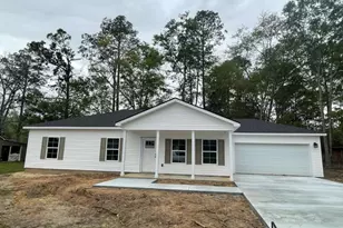 307 Mclean St, Claxton, GA 30417 - Photo 1