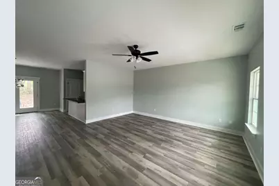 307 McLean Street, Claxton, GA 30417 - Photo 3