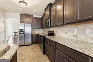 130 Thrushwood Dr, Fayetteville, GA 30215 - Photo 23