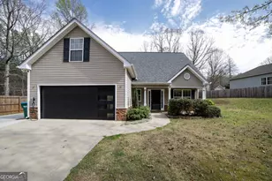 560 Windsong Lake Dr, Commerce, GA 30529 - Photo 1