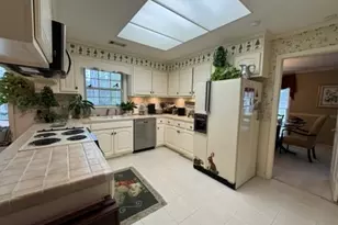 410 Preston St, Metter, GA 30439 - Photo 9