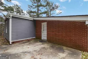 3035 McLendon Cir NW, Atlanta, GA 30318 - Photo 27