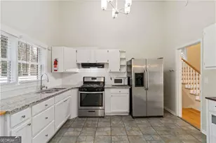 3035 McLendon Cir NW, Atlanta, GA 30318 - Photo 9